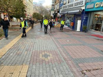 Kütahya Belediyesinden Buzlanmaya Karşı Solüsyon Uygulaması
