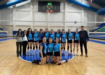 Kütahya Belediyespor Genç Kızlar Voleybol Takımı İl Birincisi Oldu
