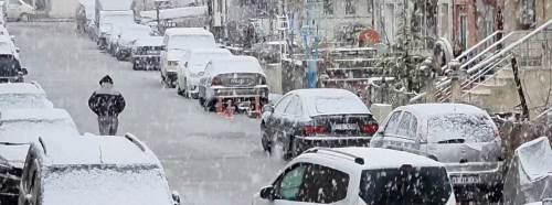 Kütahya beyaza büründü: Sürücüler zor anlar yaşadı!