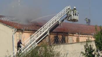 Kütahya Cezaevi’Ndeki Yangın Söndürüldü
