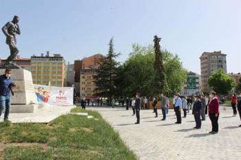 Kütahya’Da ’19 Mayıs’ Çelenk Sunma Töreniyle Kutlandı
