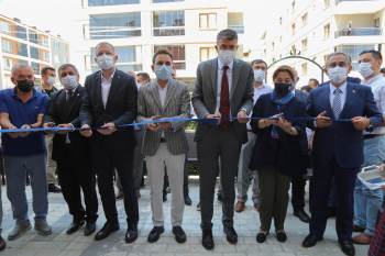 Kütahya’Da ’3’Ü Bir Arada Kitap Kahve’ Açıldı
