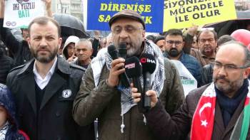 Kütahya’Da "El Ele Gazze Şeridi" Eylemi
