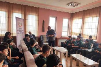 Kütahya’Da “Hz. Peygamber’İn Eğitimci Yönü” İsimli Konferans
