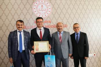 Kütahya’Da ’Kalite Takip Sistemi Başarı Belgesi’ Teslim Töreni
