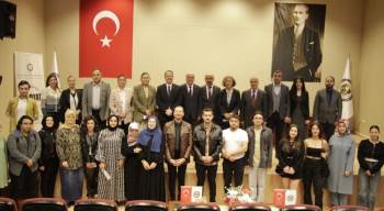 Kütahya’Da “Müdafaa-İ Milli Teşkilatlanmasından Tbmm’Nin Doğuşuna Uzanan Yol” Konulu Konferans
