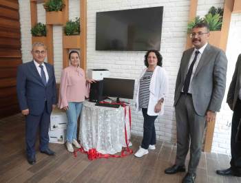 Kütahya’Da ’Muhtarlık Takip Sistemi’Ne 1 Yılda Bine Yakın Talep
