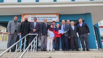 Kütahya’Da "Peygamberimiz Ve Gençlik" Konulu Kompozisyon Yarışması Ödül Töreni
