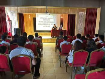 Kütahya’Da 100 Öğretmen Ve Öğrenci Dolandırıcılık Konusunda Bilgilendirildi
