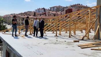 Kütahya’Da 17 Eğitim Kurumunda İnşaat Faaliyetleri Devam Ediyor
