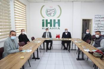 Kütahya’Da 200 Aileye Gıda Yardımı
