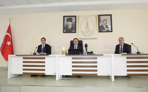 Kütahya’da 2025 yılı kamu yatırımları masaya yatırıldı