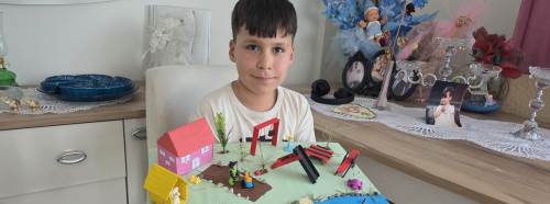 Kütahya'da 3. sınıf öğrencisi Göktuğ Okayay'ın dikkat çeken "Doğal Yaşam" maketi