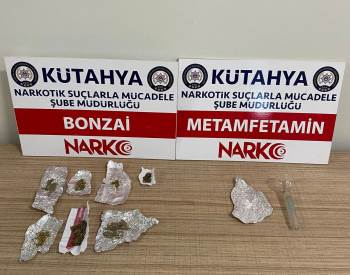 Kütahya’Da 5 Kişinin Üzerinde Uyuşturucu Madde Ve Silah Ele Geçirildi
