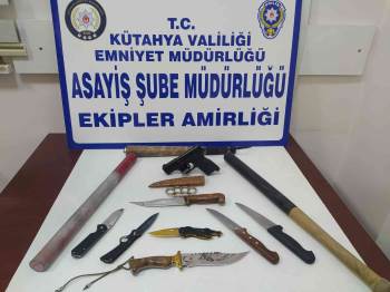 Kütahya’Da 712 Şahsın, 327 Aracın Gbt Kontrolü Ve Denetimi Yapıldı
