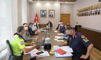 Kütahya’Da 794 Ekip Ve 2 Bin 77 Personel Görevi Başında Olacak
