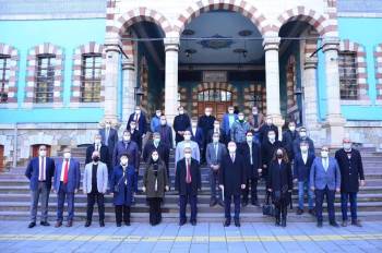 Kütahya’Da Ak Parti’Nin Yeni Yönetimi Göreve Başladı
