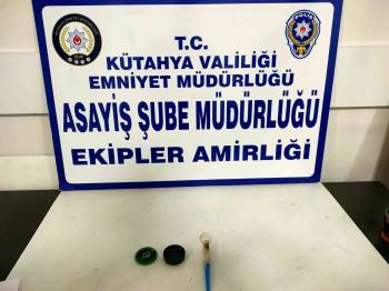 Kütahya’Da Aranan Şahsın Üzerinde Uyuşturucu Bulundu
