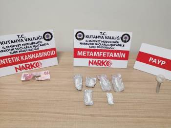 Kütahya’Da Bekçiler, Şüphelendikleri Şahsın Üzerinde Uyuşturucu Buldu
