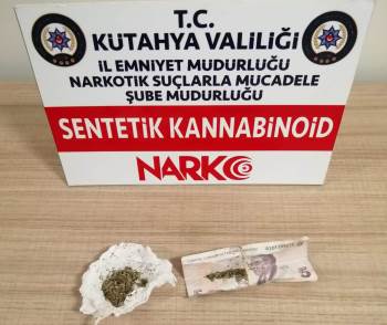 Kütahya’Da Bekçiler Bir Kişinin Üzerinde Uyuşturucu Ele Geçirdi
