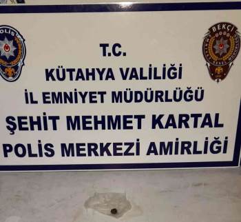 Kütahya’Da Bekçiler Bir Şahsın Üzerinde Afyon Sakızı Ele Geçirdi
