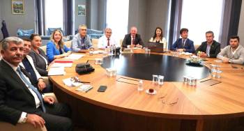 Kütahya’Da Belediye Bünyesinde Konservatuar Kuruluyor
