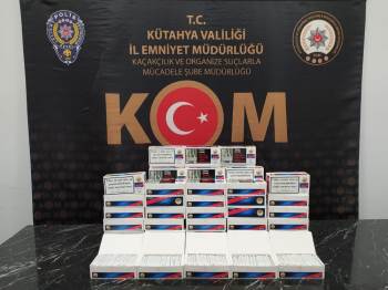 Kütahya’Da Bir Araçta 10 Bin Adet Kaçak Makaron Ele Geçirildi
