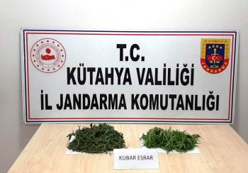 Kütahya’Da Bir Araçta 450 Gram Kubar Esrar Ele Geçirildi
