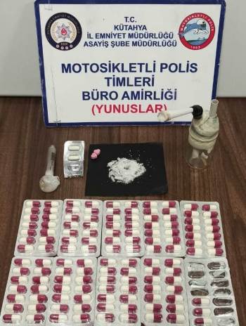 Kütahya’Da Bir Araçta Uyuşturucu Ele Geçirildi
