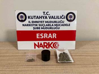 Kütahya’Da Bir Araçta Uyuşturucu Ele Geçirildi
