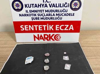 Kütahya’Da Bir Araçta Uyuşturucu Hap Ele Geçirildi

