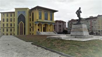 Kütahya’Da Bir Mahalledeki Karantina Kalktı, Köydeki Uzatıldı
