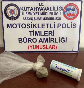 Kütahya’Da Bir Şahsın Üzerinde Bonzai Maddesi Ele Geçirildi
