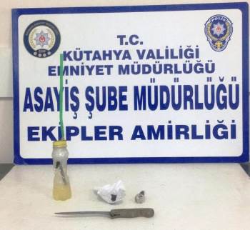 Kütahya’Da Bir Şahsın Üzerinde Uyuşturucu Madde Ele Geçirildi
