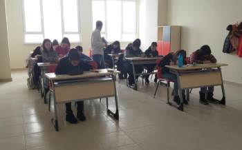 Kütahya’Da Bursluluk Sınavlarına İlgi
