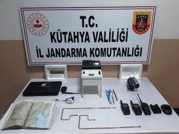 Kütahya’Da Define Avcıları Suçüstü Yakalandı
