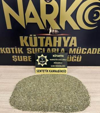 Kütahya’Da Durdurulan Şüpheli Araçta Uyuşturucu Ele Geçirildi
