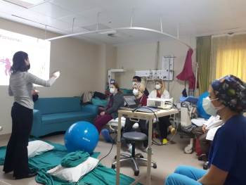 Kütahya’Da Ebelere Hizmet İçi Eğitim
