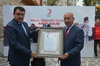 Kütahya’Da En Çok Kan Bağışı Yapan Mem Ödüllendirildi
