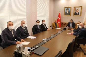 Kütahya’Da Eski Belediye Binası Ksbü’Ye Kiralandı
