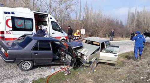 Kütahya'da feci kaza! Ölü ve yaralılar var