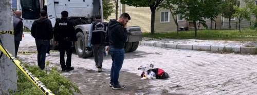 Kütahya'da feci kaza: Tırın çarptığı yaşlı kadın ağır yaralandı
