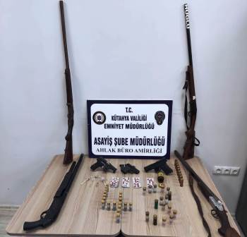 Kütahya’Da Fuhuş Operasyonu: 8 Kişi Gözaltına Alındı
