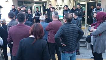 Kütahya’Da Geçersiz Oyların Sayımına Yeniden Başlandı
