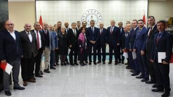 Kütahya’Da İki Mesleki Ve Teknik Anadolu Lisesi’Ne Teşekkür Belgesi
