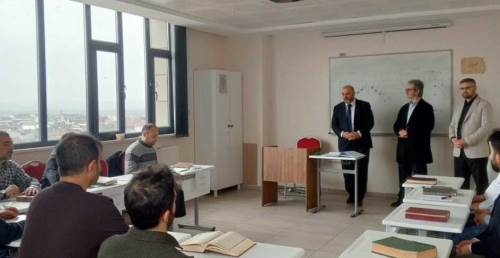 Kütahya'da imam hatip ve müezzin kayyımlara eğitim kursu