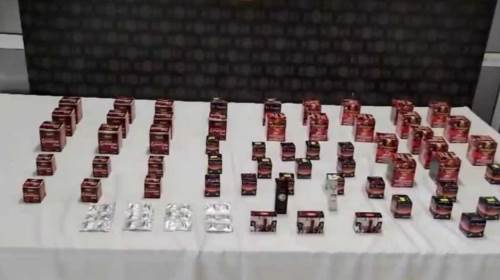 Kütahya’da kaçak cinsel ürünler raflardan indirildi