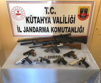 Kütahya’Da Kaçak Silah Operasyonu
