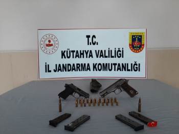 Kütahya’Da Kaçak Silah Ticaretine Geçit Yok

