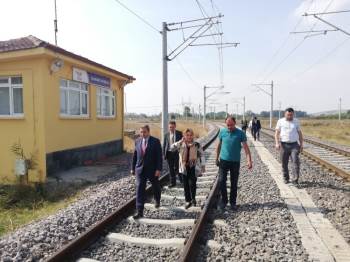 Kütahya’Da Kapatılan Hemzemin Geçit Tekrar Açıldı
